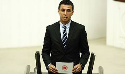 Hakan Şükür AK Parti&#8217;den istifa etti