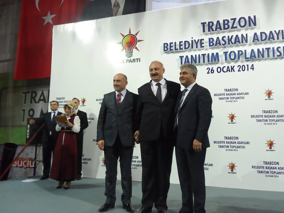Akparti den Gövde Gösterisi