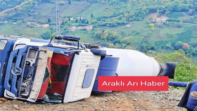 Araklı'da beton mikseri devrildi