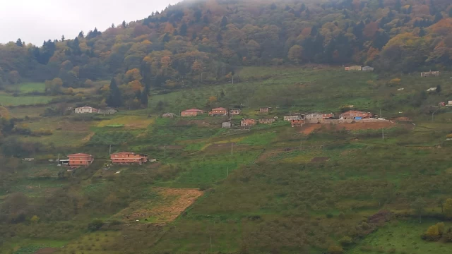 Araklı'da Yolu olmayan Köy