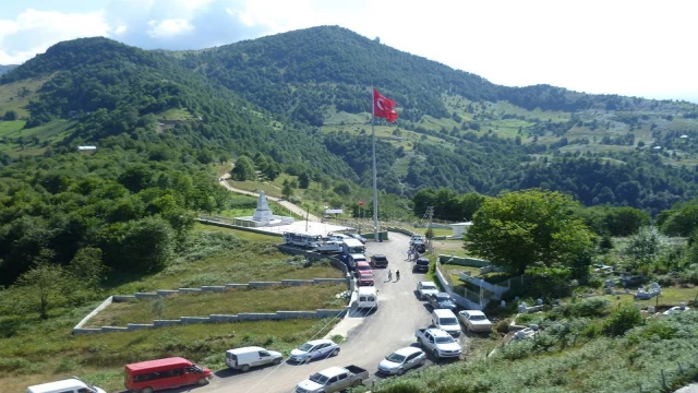 Araklı Yeşilyurt Şehidliğine Özen Gösterilmeli