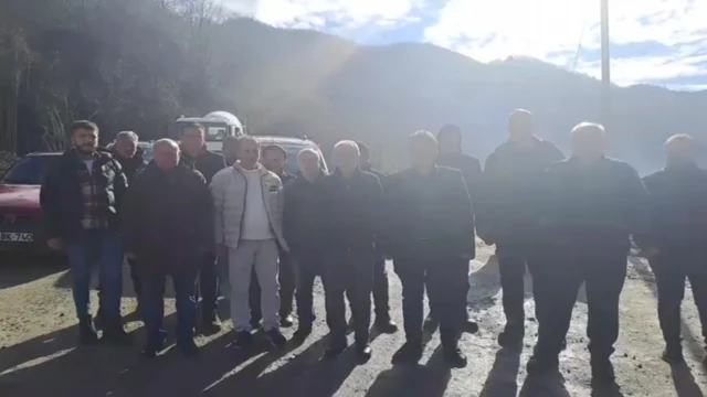 Araklı'da Örnek davranış, Muhtar ve muhtar adayı omuz omuza