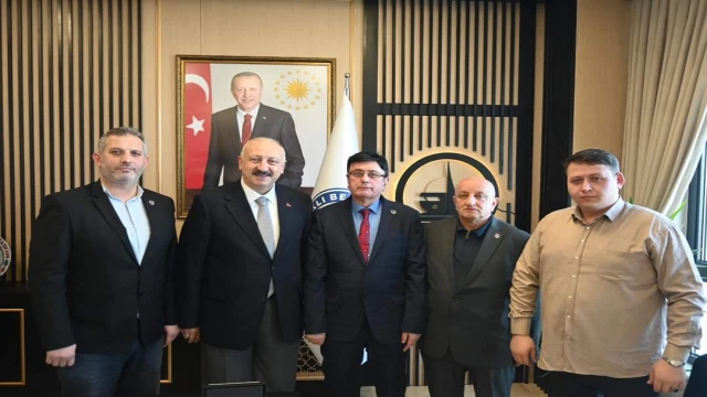 Araklı'da Başkan Çebi'yi Ziyaret Ettiler