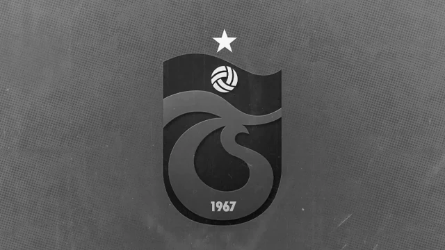 SON DAKİKA - Trabzonspor'lu Futbolcudan Acı Haber Geldi
