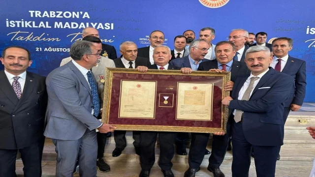 Trabzon Nihayet Gazi Madalyasına kavuştu.