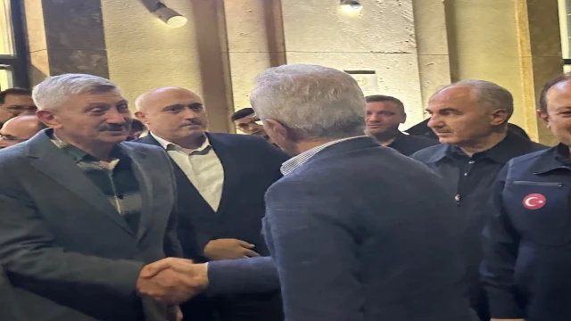 Araklı'ya İki Güzel Haber: Başkan Çebi, Ulaştırma Bakanından Söz Aldı