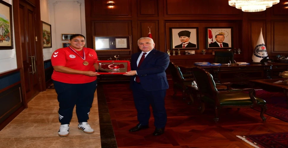 Vali Yıldırım, Avrupa Şampiyonu Havvanur Kethüda’yı Kabul Etti
