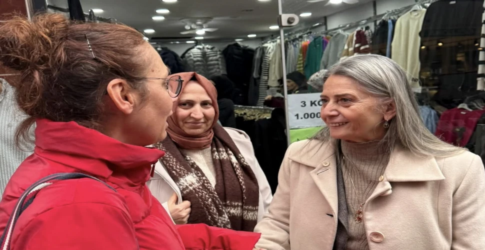 CHP Trabzon Milletvekili Sibel Suiçmez Araklı’da Esnaf ve Vatandaş Ziyaretinde Bulundu