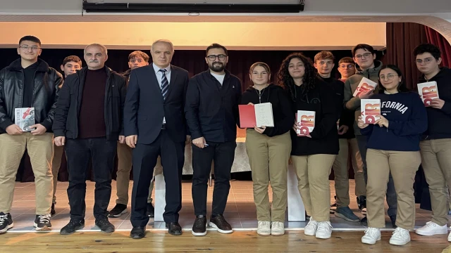 Araklı'da Okur Yazar Buluşması Gerçekleştirildi