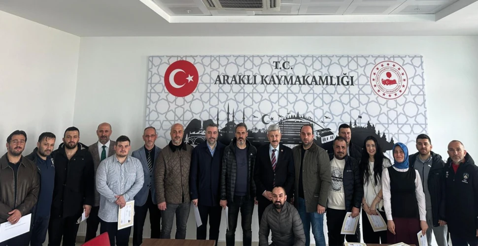 Araklı'da Sporun Gelişimine Katkı Verenlere Başarı Belgesi Verildi