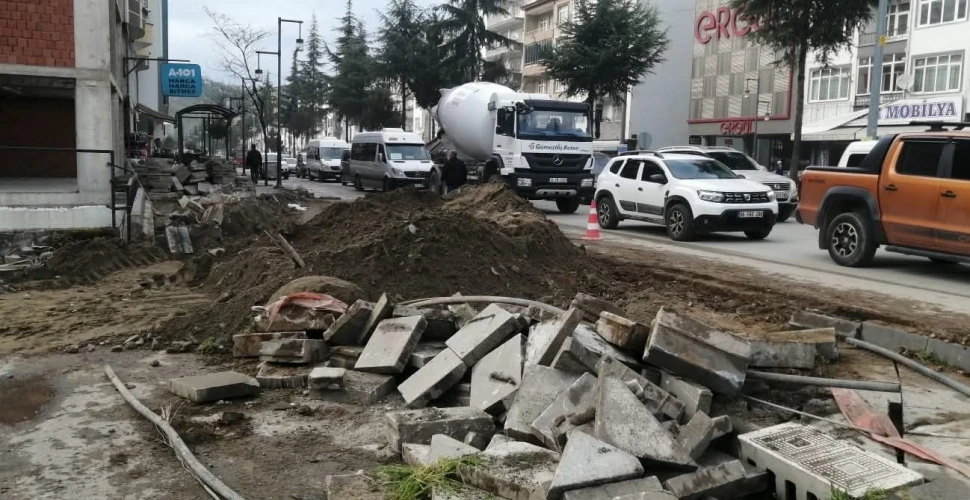 Araklı Garajlar Bölgesinde Trafiği Rahatlatacak Çözüm
