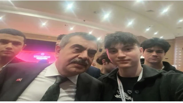 Araklılı  Öğrencimiz Siper Güvenlik Yarışmasında Birinci Oldu 