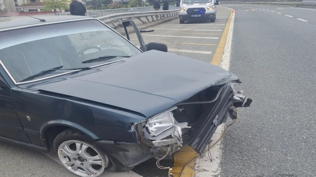 Köprüde Facianın Eşiğinden Dönüldü: Dereye Savrulan Aracı Bariyerler Durdurdu