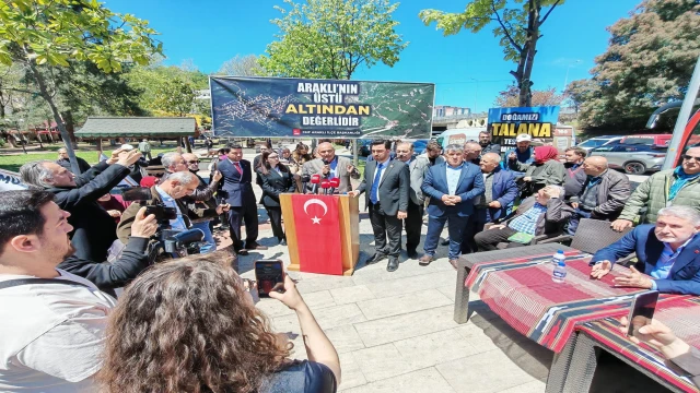 CHP Milletvekilleri Araklı'ya Çıkarma Yaptı