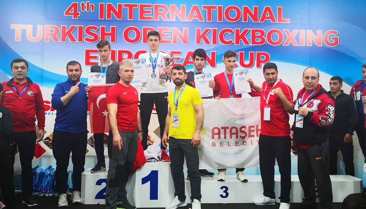 Araklılı Sporcu Kick Boks Avrupa Şampiyonu Oldu