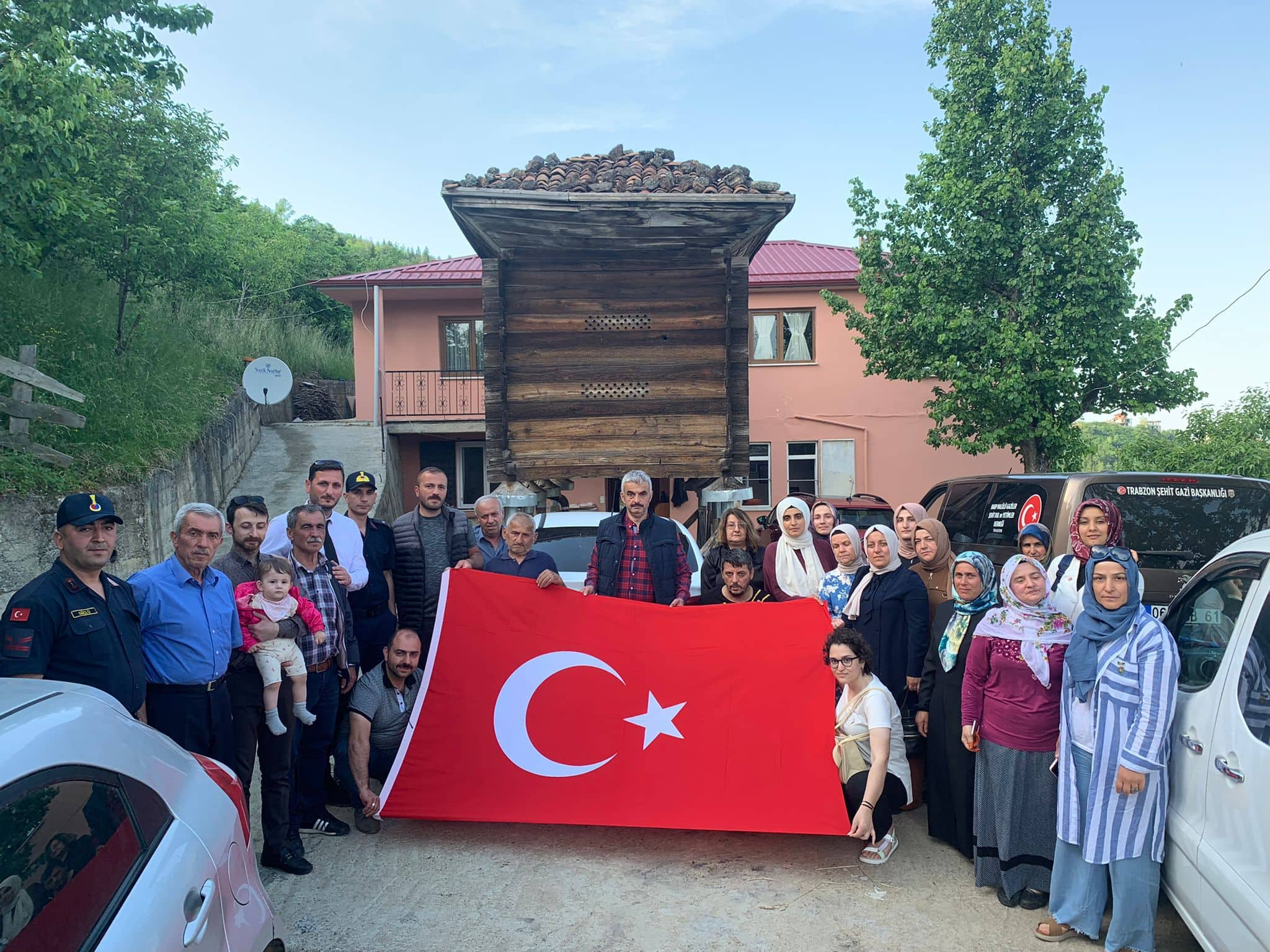 Araklı Şehit Teğmen Mesut Uzun Şehadet Yıl Dönümünde Unutmadı