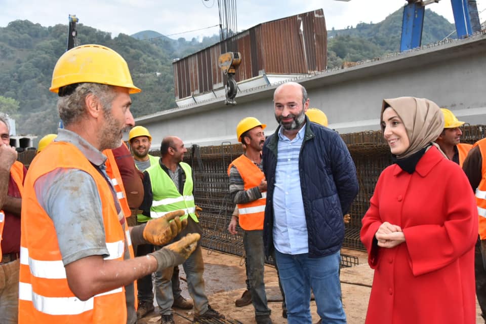 Bahar Ayvazoğlu Araklı'da Ziyaretlerde Bulundu