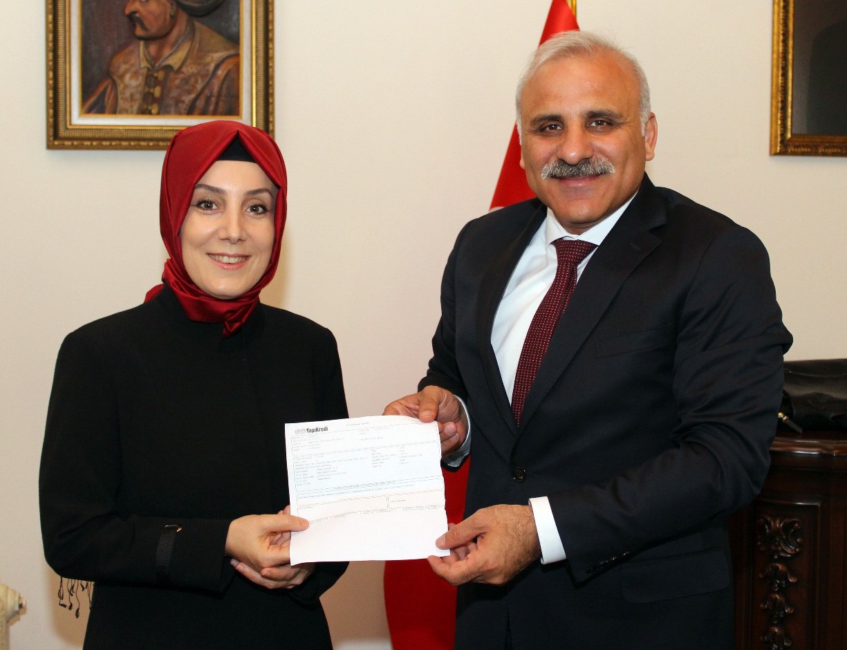 Millet Vekili Ayvazoğlu'ndan Zorluoğlu'na Tebrik Ziyareti