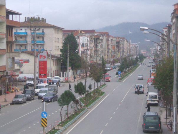 Araklı’da Trafik Kazası Çok Sayıda Yaralı Var