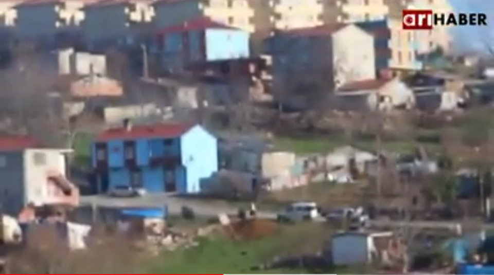 Araklılıların Yaşadığı Mahallede Her Yer Bordo Mavi