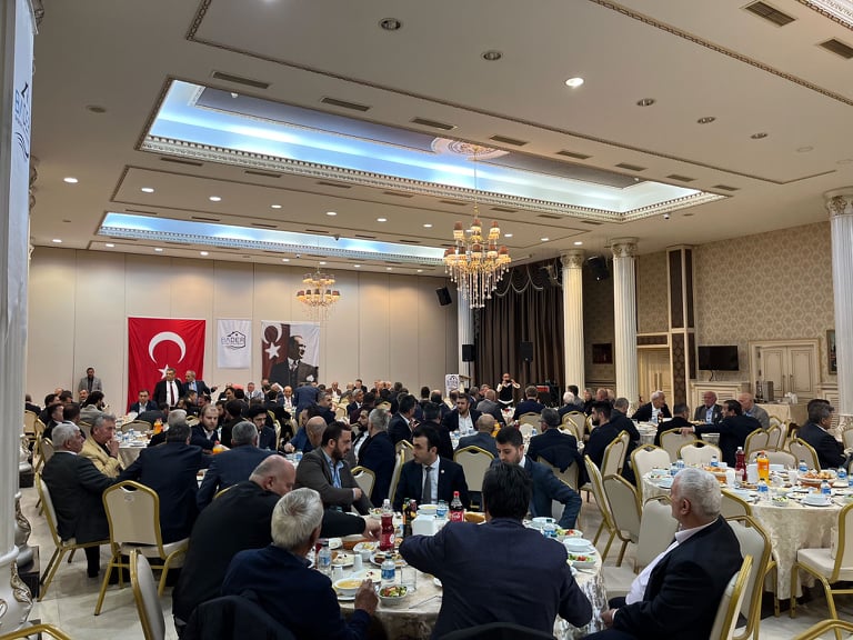 Araklılı'lar Ankara'da İftarda Bir Araya Geldiler