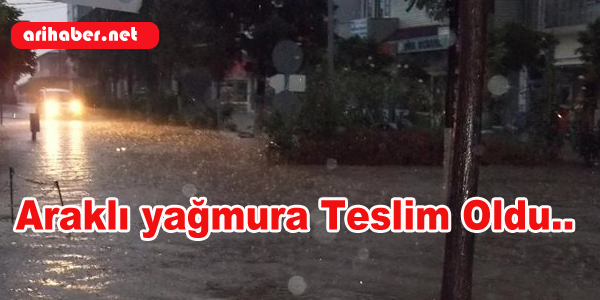 Araklı Yağmura Teslim