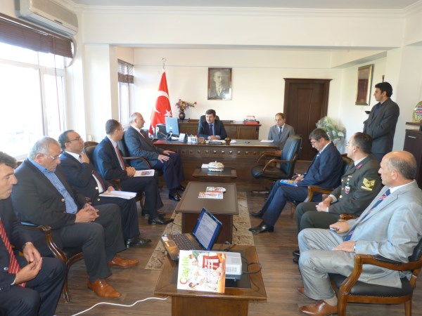 Trabzon Valisi Araklıyı ziyaret Etti