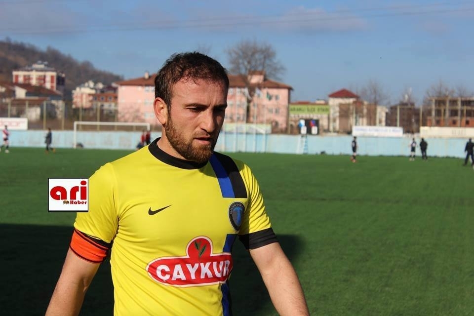 Araklılı Futbolcunun Yeni Takımı Belli Oldu
