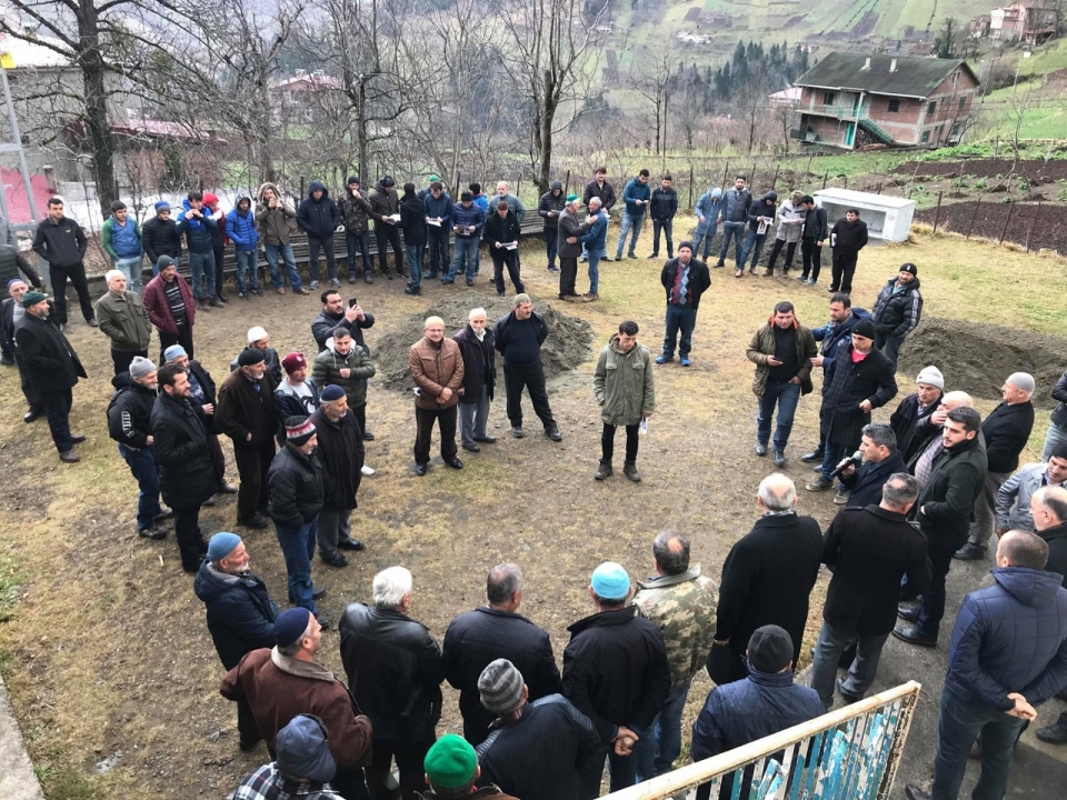 Başkan Çebi Araklı Taşgeçit Mahallesini Ziyaret Etti
