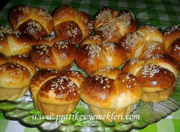 Yumuşacık Çiçek Poğaçalar