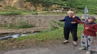 Araklı'da Bu Ailenin Sesini Duyan Varmı