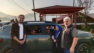 Araklı'nın Özel Evlatlarından "Taşacak Bu Deniz" Setine Anlamlı Ziyaret