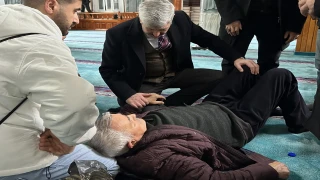 Camide Rahatsızlanan Vatandaşa İlk Müdahale Başkan Çebi'den