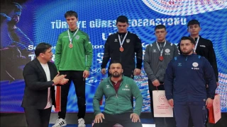 Araklılı Güreşçilerden Büyük Başarı